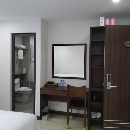 K Business 1 Hotel My Dinh 미딩 Hanoi Bagian luar foto